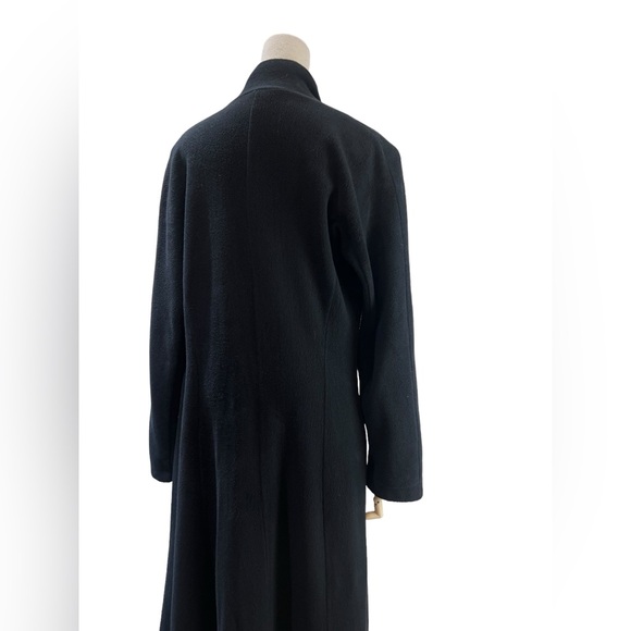 Yohji Yamamoto deconstructed asymmetric coat - Picture 8 of 9